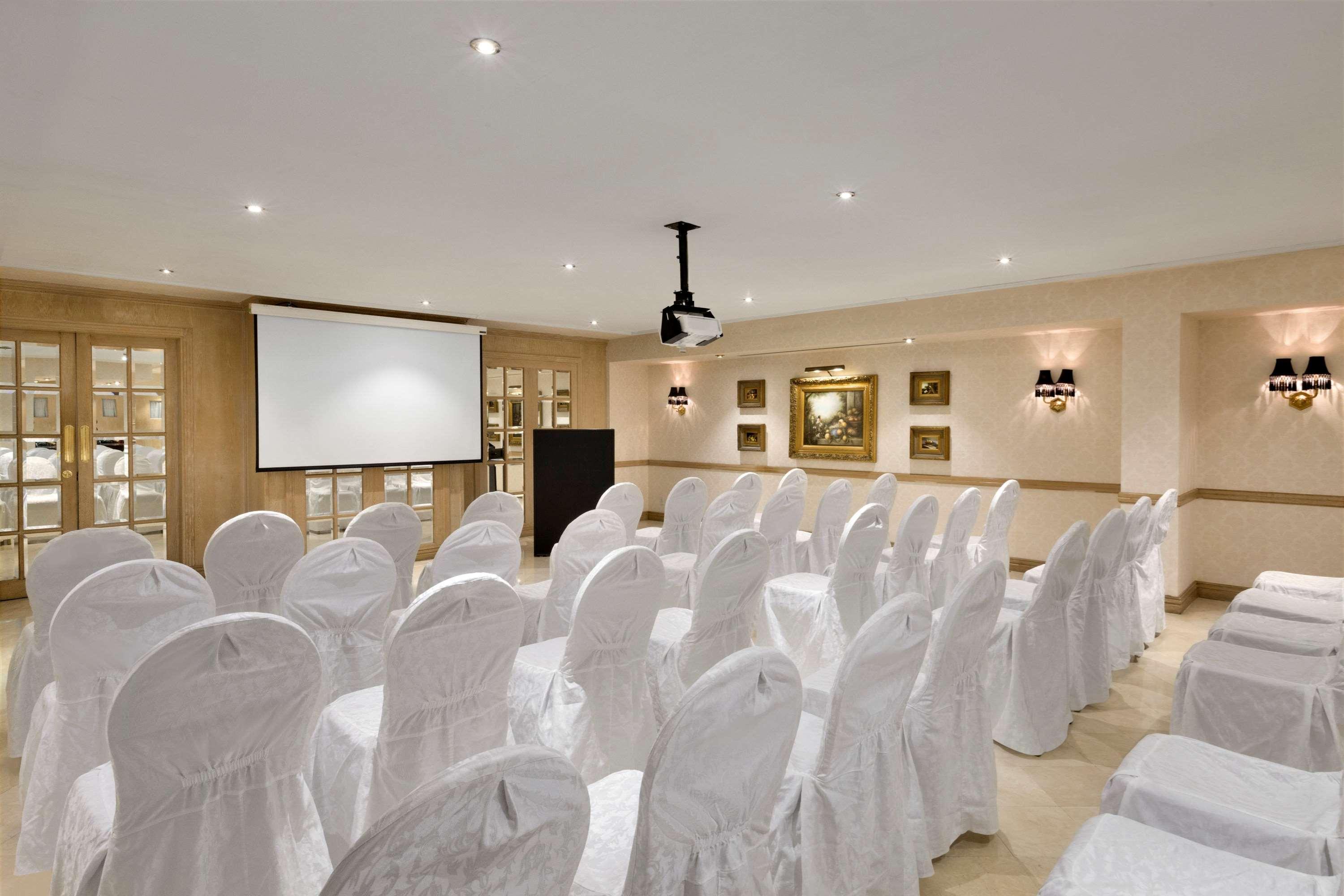 Hawthorn Suites By Wyndham Al Khobar Exterior foto